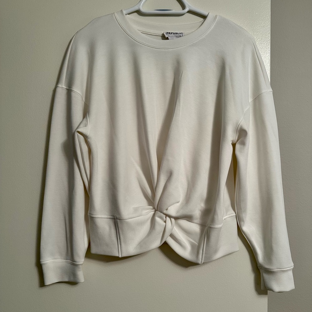 Cream twisted front sweatshirt
